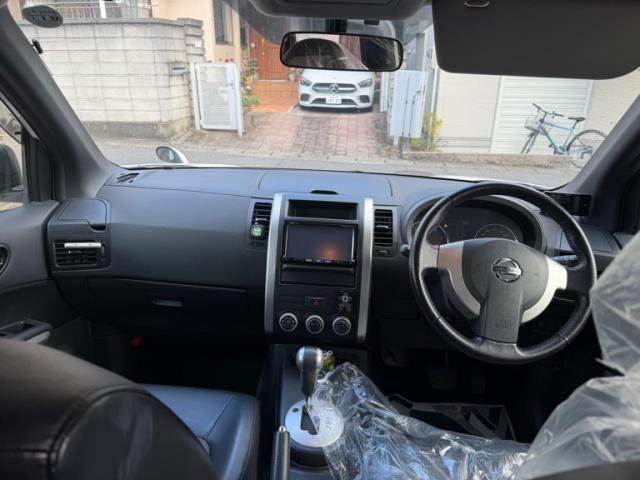 NISSAN X-TRAIL 4WD 2013