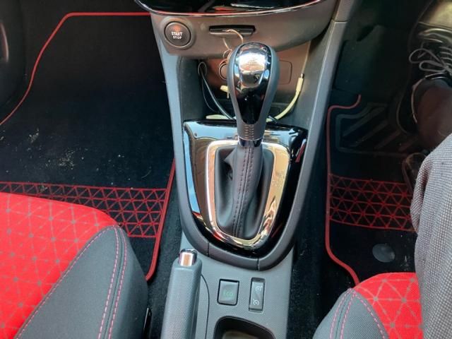 RENAULT RENAULT LUTECIA 2014