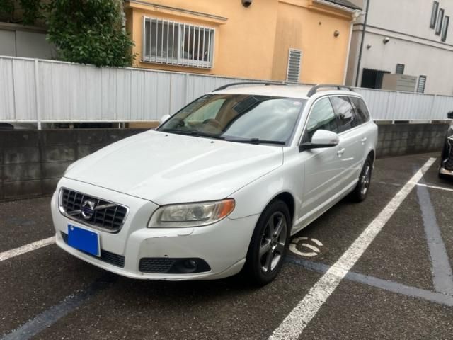 VOLVO VOLVO V70 2010