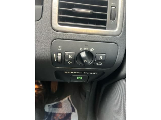 VOLVO VOLVO V70 2010