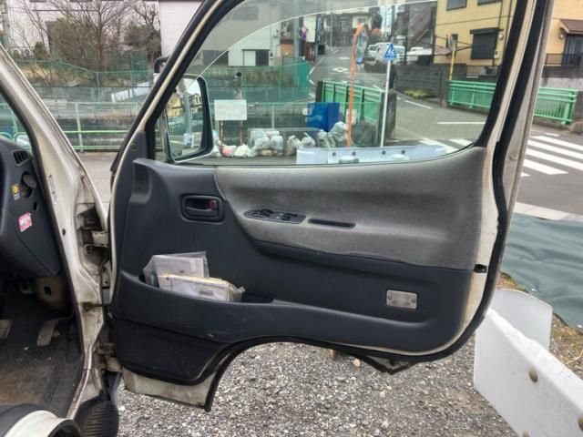 TOYOTA HIACE van 2WD 1999