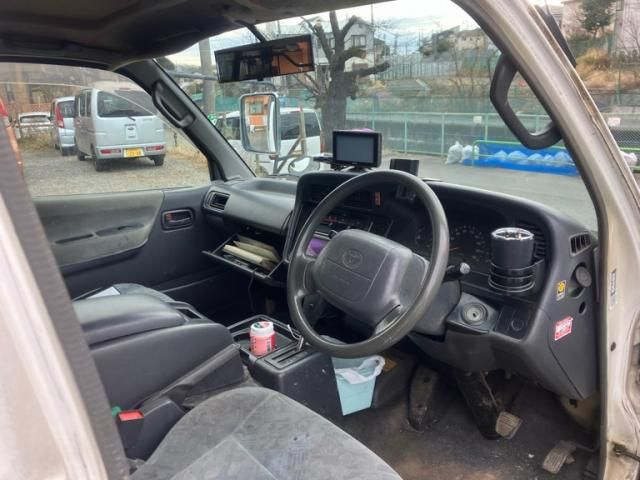 TOYOTA HIACE van 2WD 1999