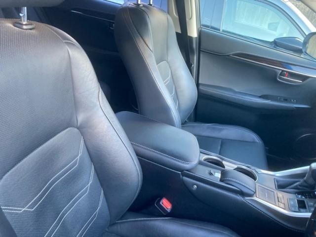 TOYOTA LEXUS NX300h 2016