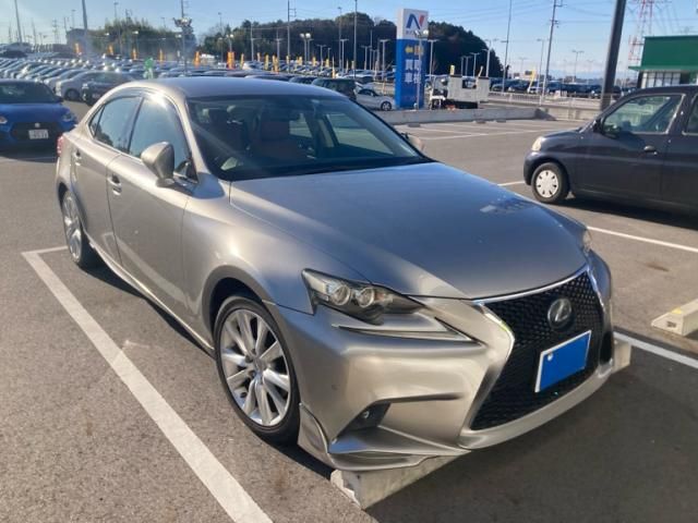 TOYOTA LEXUS IS300h 2013