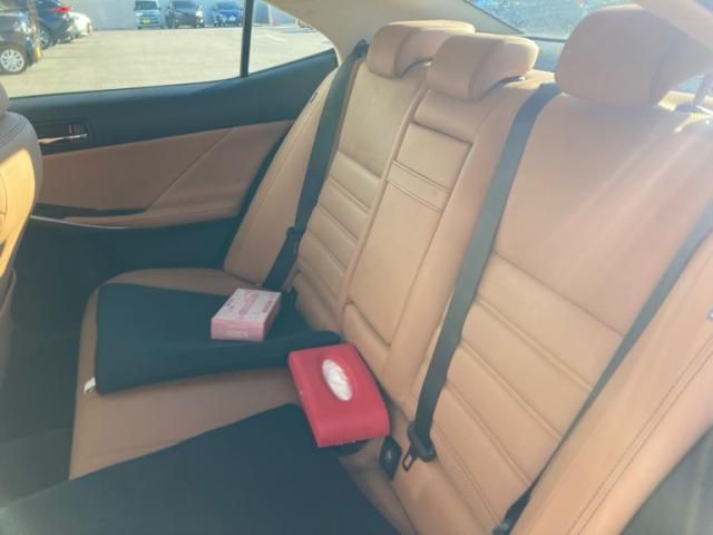 TOYOTA LEXUS IS300h 2013