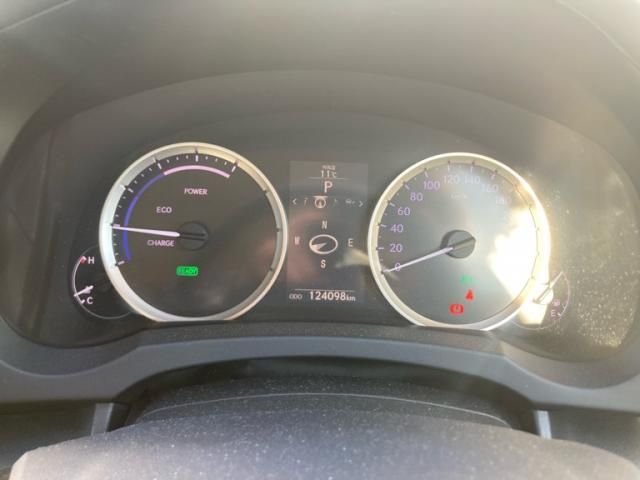 TOYOTA LEXUS IS300h 2013