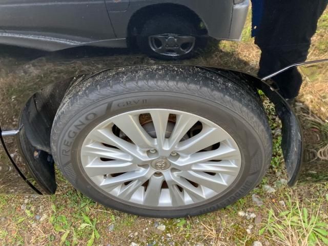 TOYOTA VELLFIRE 2011