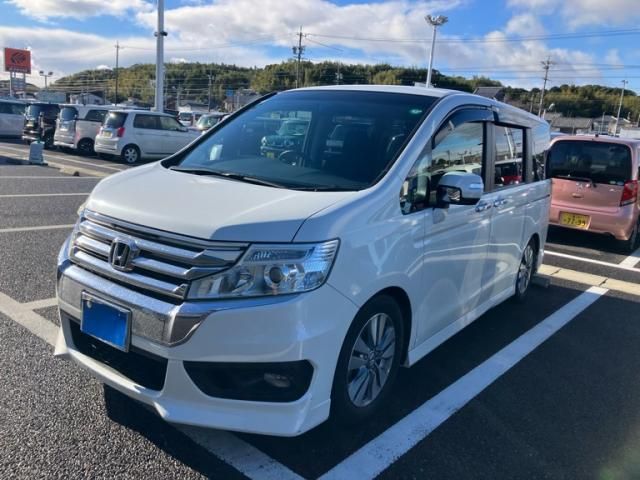 HONDA STEPWAGON SPADA 2013