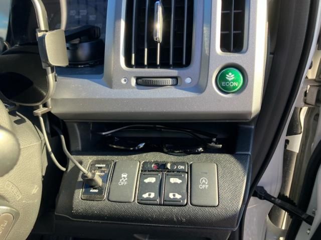 HONDA STEPWAGON SPADA 2013