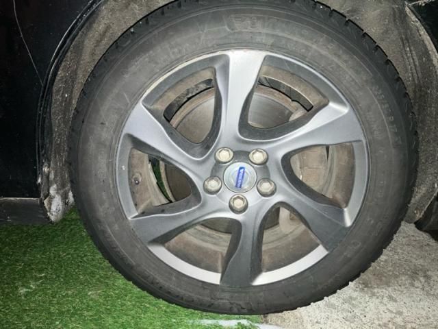 VOLVO VOLVO V40 CROSS COUNTRY 2013