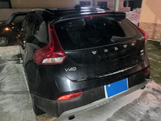 VOLVO VOLVO V40 CROSS COUNTRY 2013