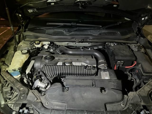 VOLVO VOLVO V40 CROSS COUNTRY 2013