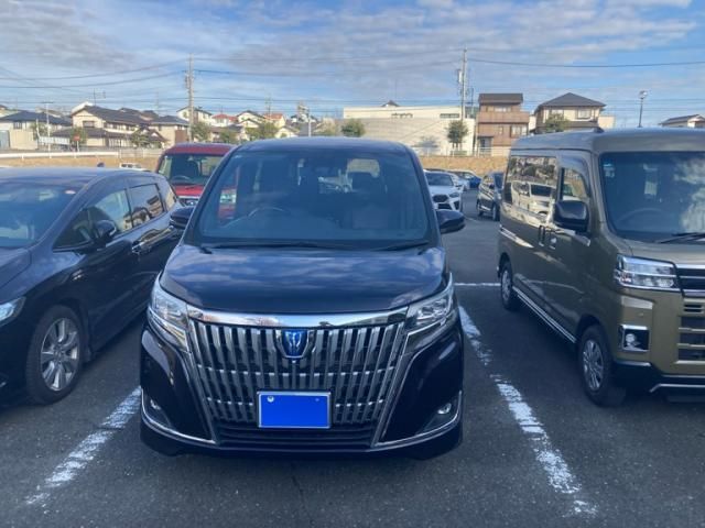 TOYOTA ESQUIRE HYBRID 2018