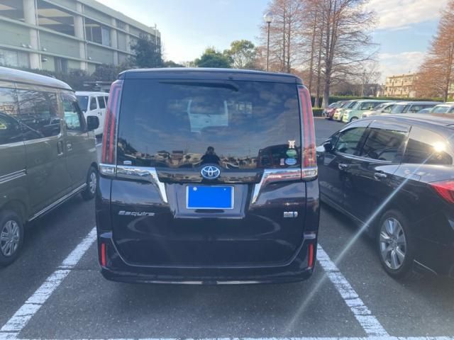 TOYOTA ESQUIRE HYBRID 2018