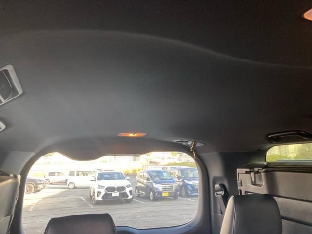 TOYOTA ESQUIRE HYBRID 2018