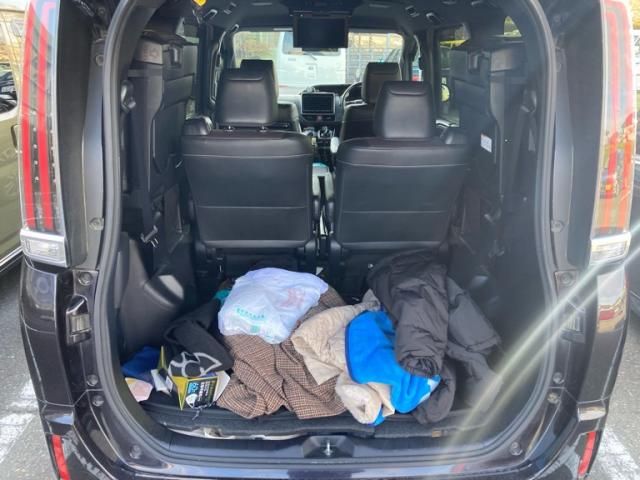 TOYOTA ESQUIRE HYBRID 2018