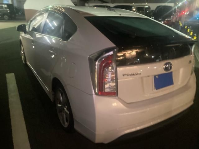 TOYOTA PRIUS 2013