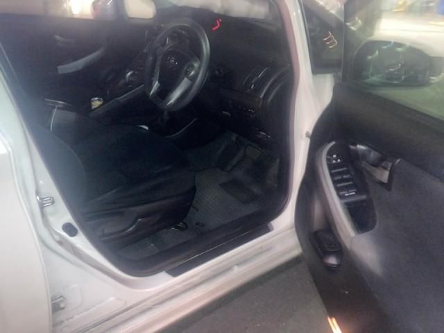 TOYOTA PRIUS 2013