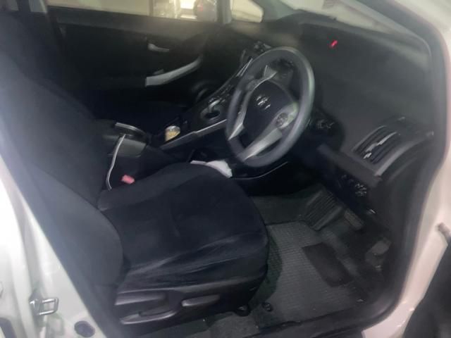 TOYOTA PRIUS 2013