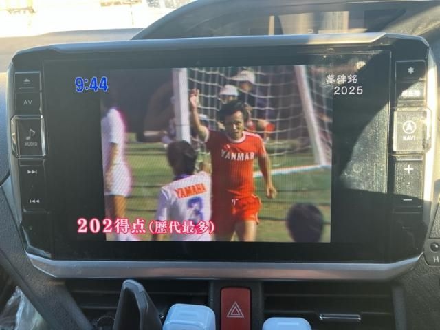 TOYOTA NOAH HYBRID 2017