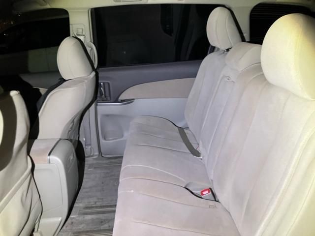 TOYOTA ESTIMA HYBRID 4WD 2009