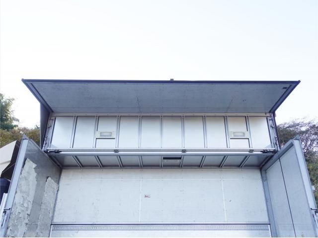 MITSUBISHI FUSOU FIGHTER 2011