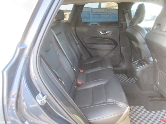 VOLVO VOLVO XC60 2019