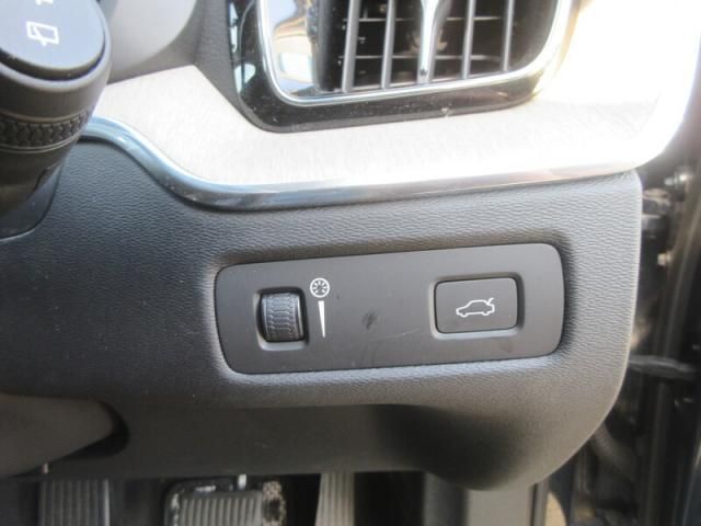 VOLVO VOLVO XC60 2019