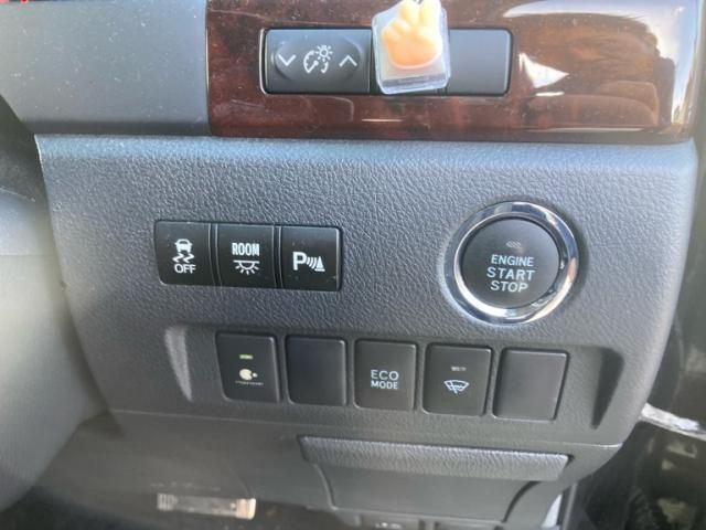 TOYOTA VELLFIRE 4WD 2012