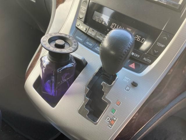 TOYOTA VELLFIRE 4WD 2012