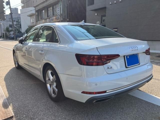 AUDI AUDI A4 2019
