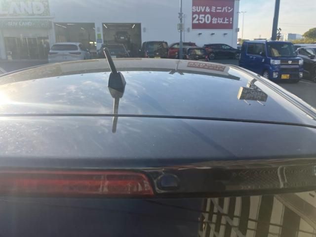 TOYOTA VITZ HYBRID 2018