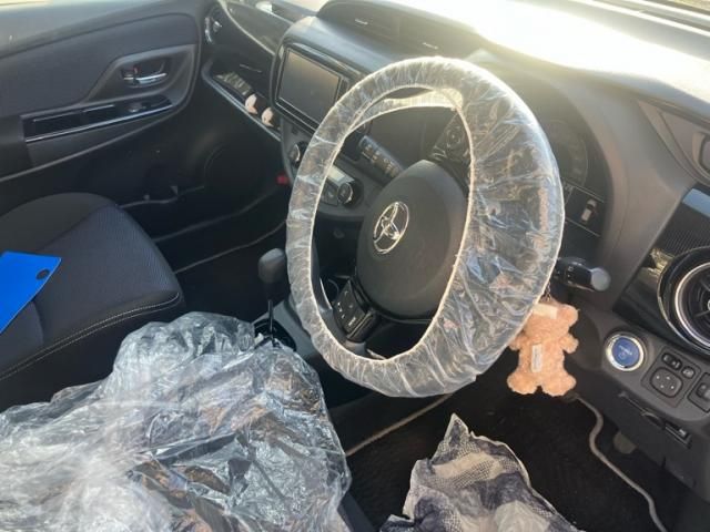 TOYOTA VITZ HYBRID 2018