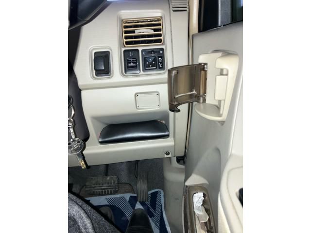 MITSUBISHI eK WAGON 2006