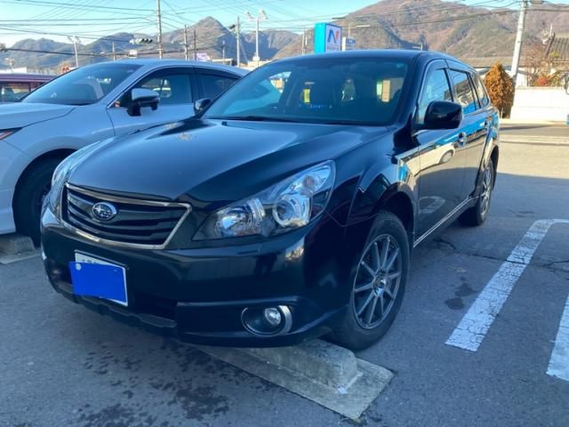 SUBARU LEGACY OUTBACK 2011