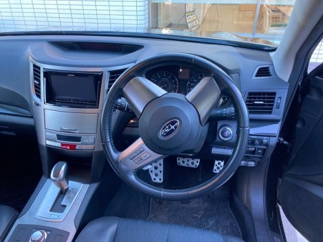 SUBARU LEGACY OUTBACK 2011