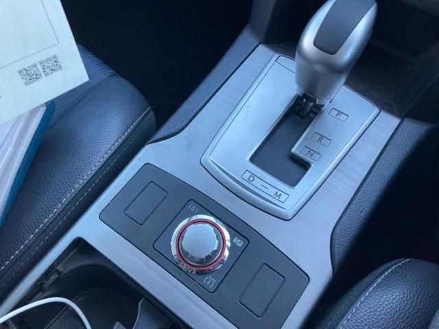 SUBARU LEGACY OUTBACK 2011