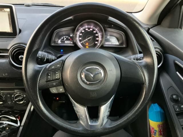 MAZDA DEMIO 2015