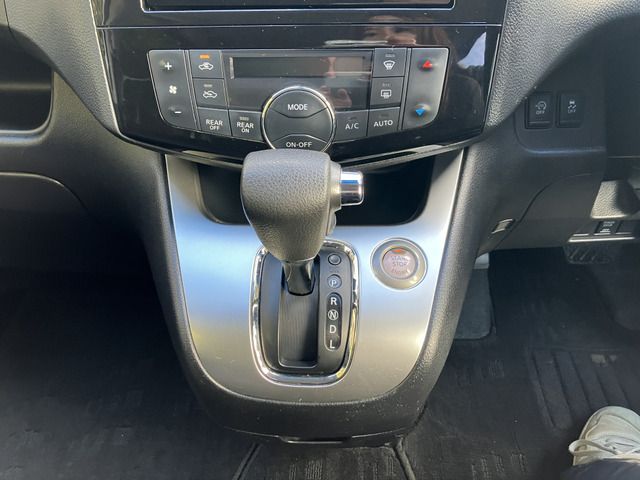 NISSAN SERENA  S-HYBRID 2015