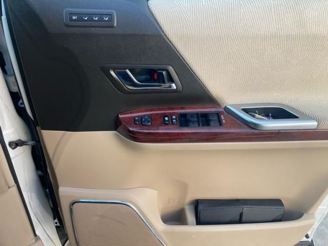 TOYOTA VELLFIRE 4WD 2009