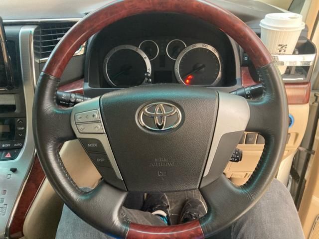 TOYOTA VELLFIRE 4WD 2009