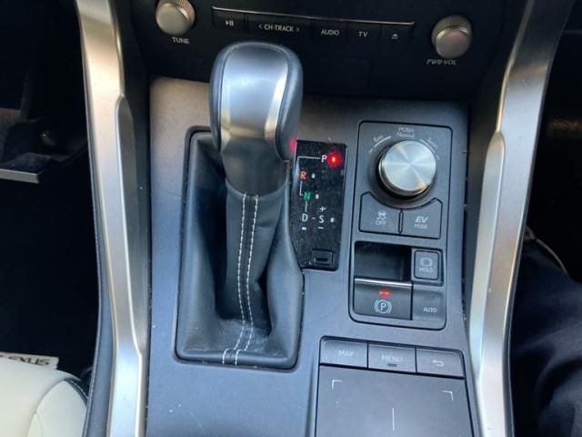 TOYOTA LEXUS NX300h 2020