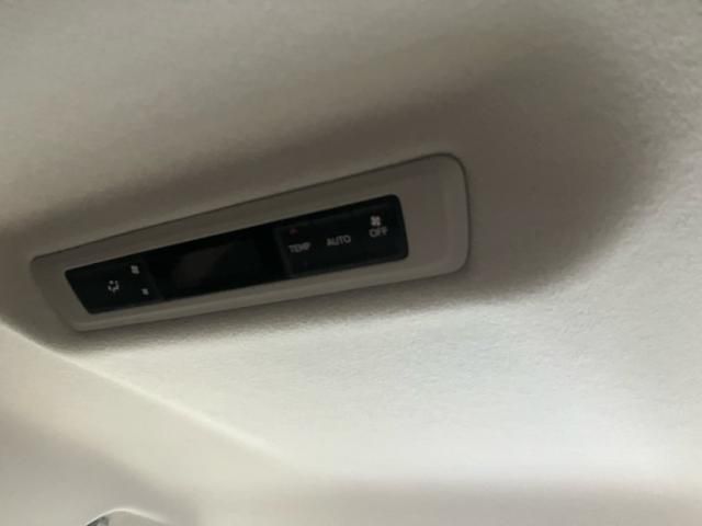 TOYOTA NOAH HYBRID 2014