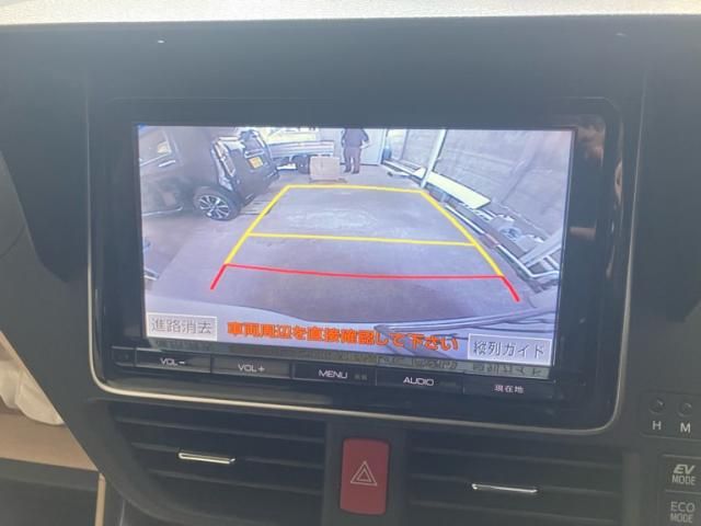 TOYOTA NOAH HYBRID 2014