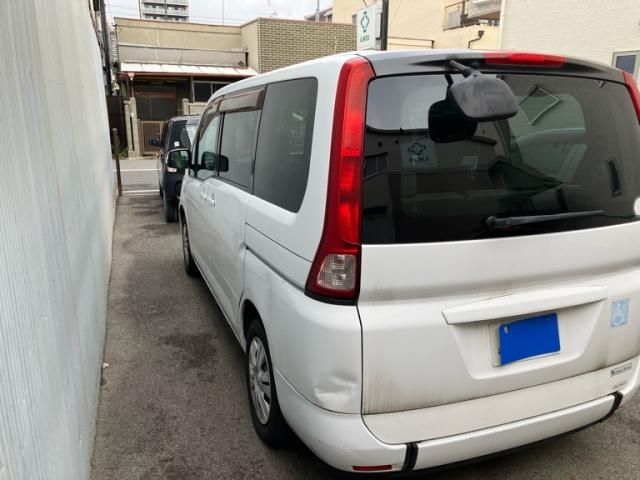 NISSAN SERENA  WG 2010