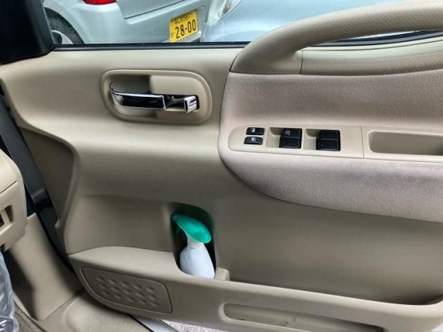 NISSAN SERENA  WG 2010