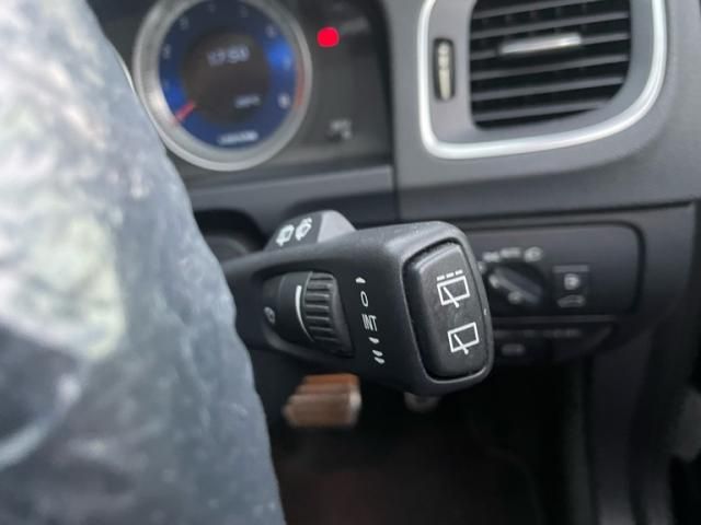 VOLVO VOLVO V60 2013