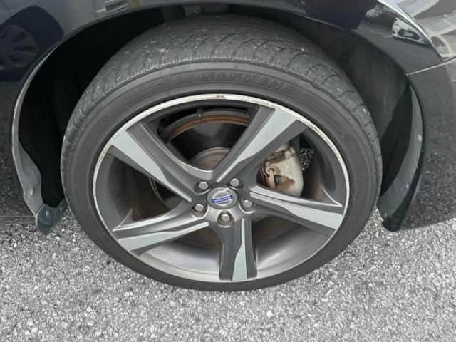 VOLVO VOLVO V60 2013