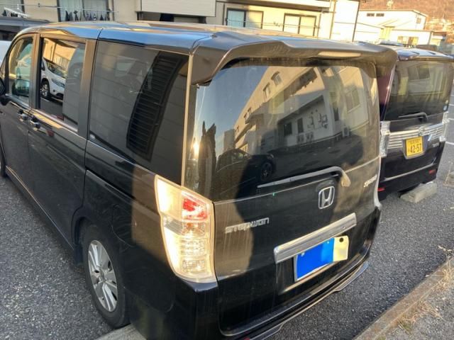 HONDA STEPWAGON SPADA 2011