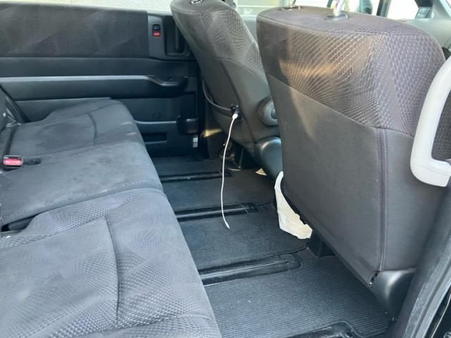 HONDA STEPWAGON SPADA 2011